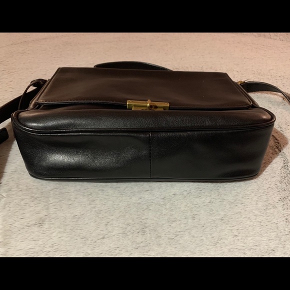 Fossil Vintage Look Messenger in EUC - Picture 2 of 5
